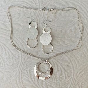 Silver Necklace & Dangle Earrings Jewelry Set